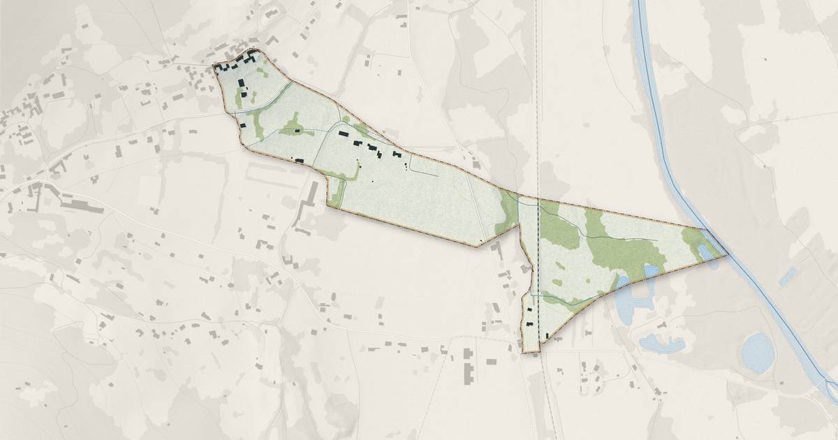 Portrait cartographique de Sainte-Marie : relief, eau, forêts, bâti et voies, calculés à partir des données de l'IGN