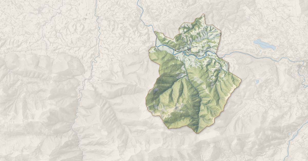 Portrait cartographique de Saint-Pé-de-Bigorre : relief, eau, forêts, bâti et voies, calculés à partir des données de l'IGN