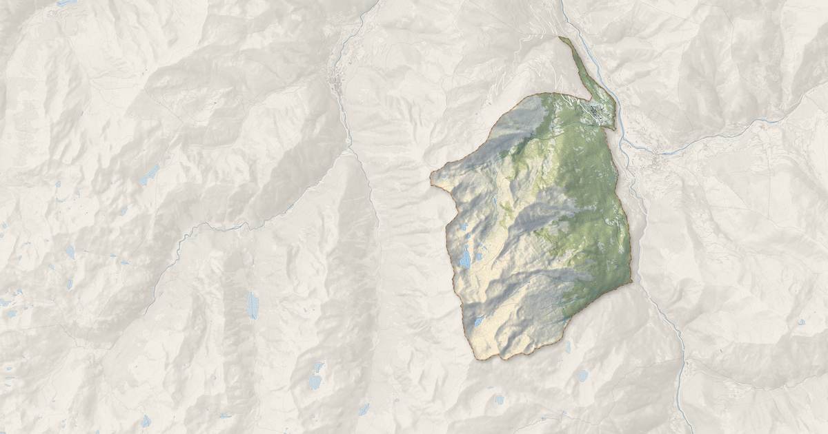 Portrait cartographique de Sazos : relief, eau, forêts, bâti et voies, calculés à partir des données de l'IGN