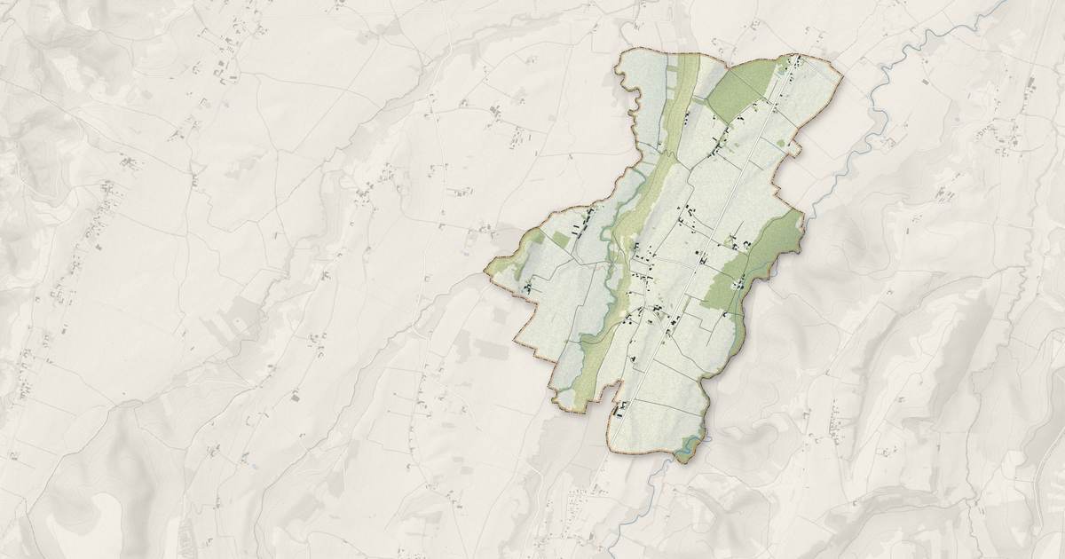 Portrait cartographique de Tournous-Devant : relief, eau, forêts, bâti et voies, calculés à partir des données de l'IGN