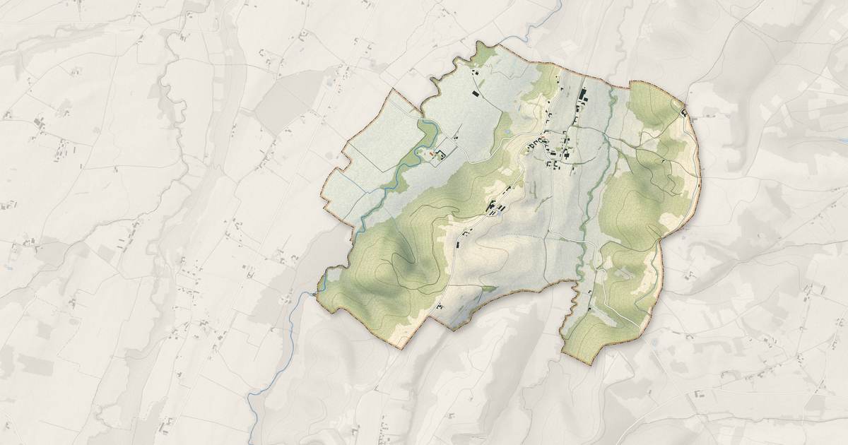 Portrait cartographique de Vieuzos : relief, eau, forêts, bâti et voies, calculés à partir des données de l'IGN
