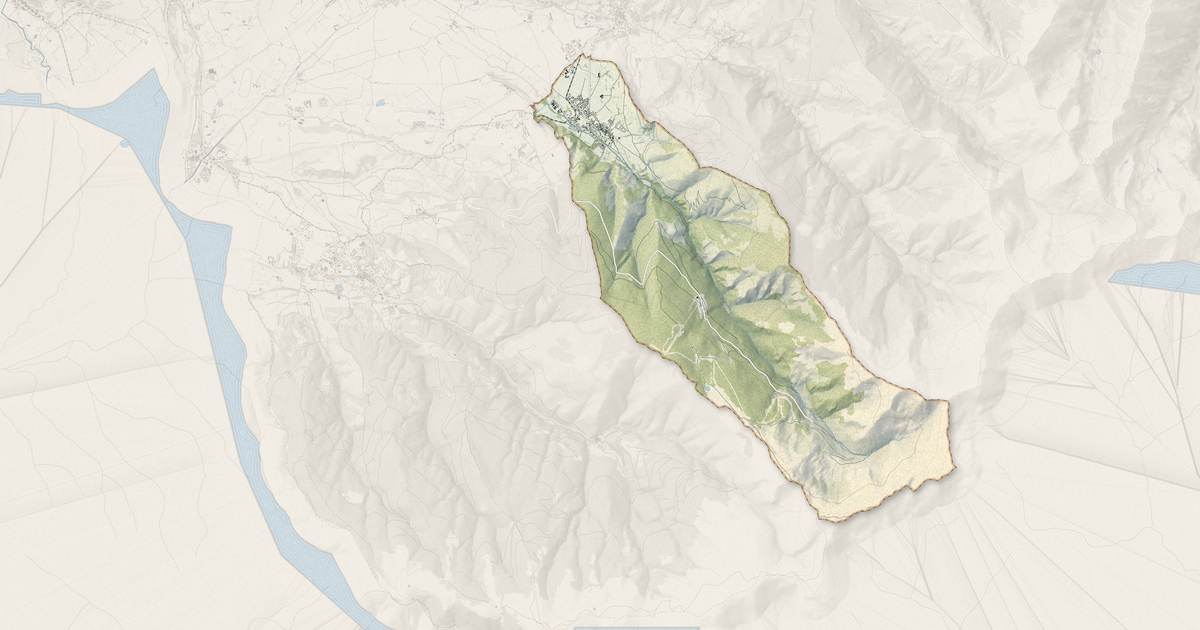 Portrait cartographique de Err : relief, eau, forêts, bâti et voies, calculés à partir des données de l'IGN