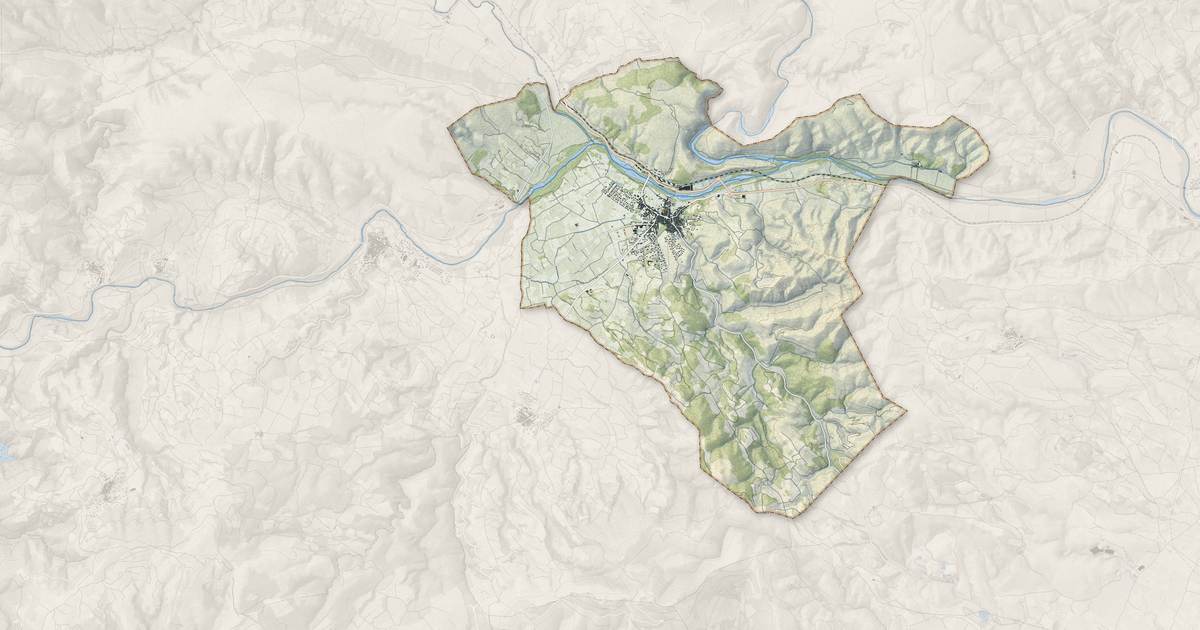 Portrait cartographique de Estagel : relief, eau, forêts, bâti et voies, calculés à partir des données de l'IGN