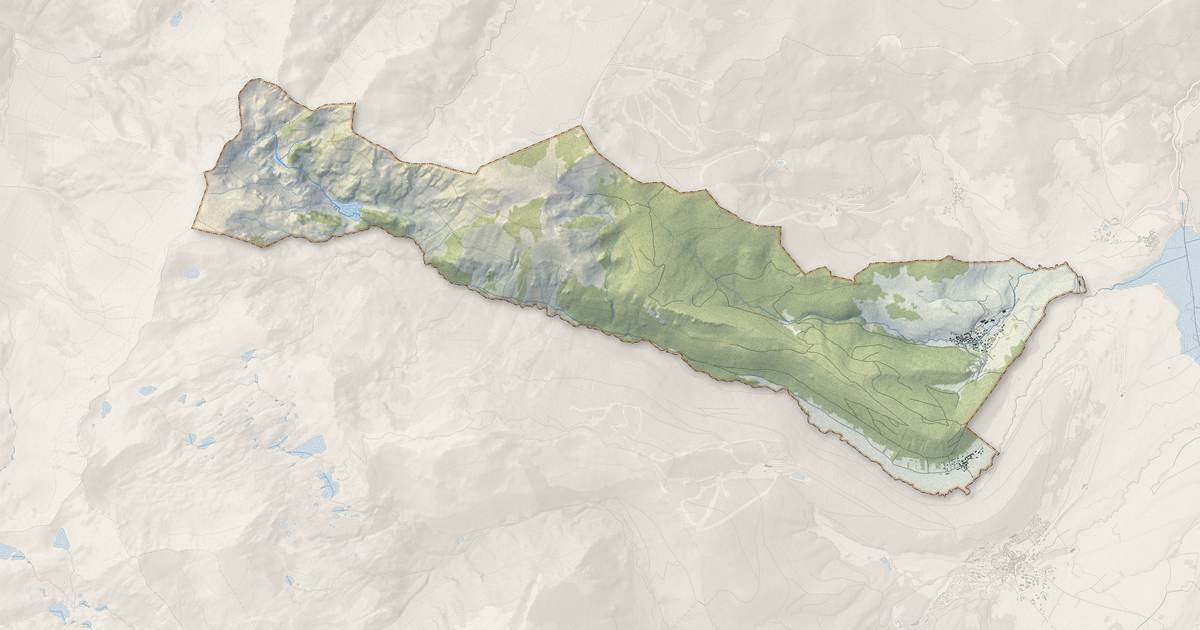 Portrait cartographique de Fontrabiouse : relief, eau, forêts, bâti et voies, calculés à partir des données de l'IGN