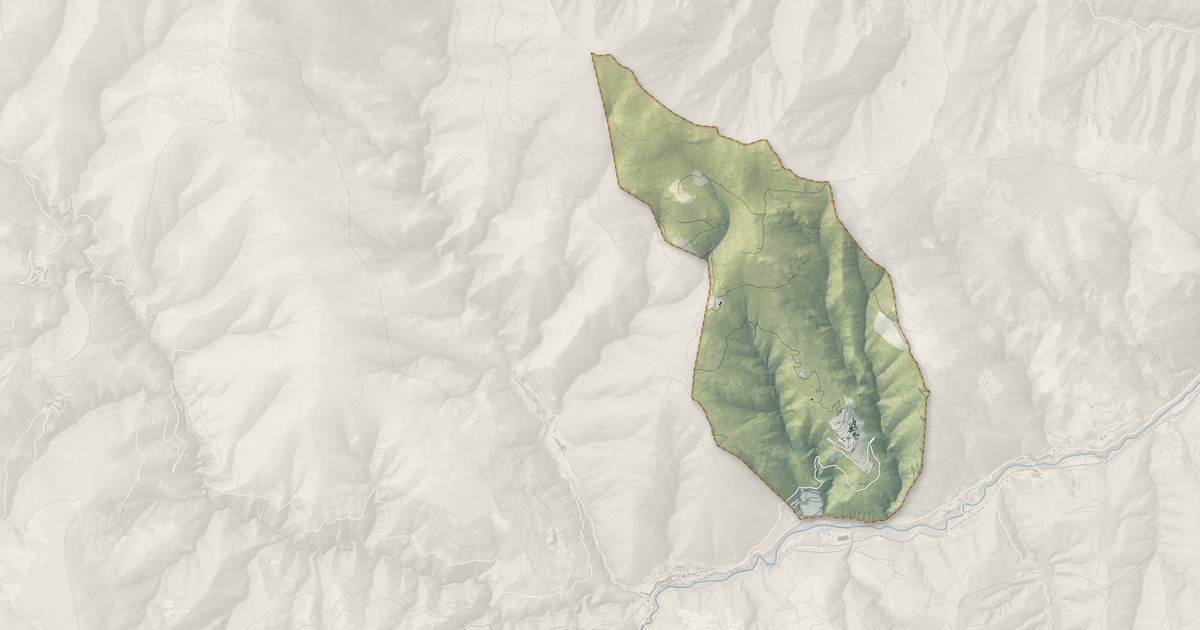 Portrait cartographique de Jujols : relief, eau, forêts, bâti et voies, calculés à partir des données de l'IGN