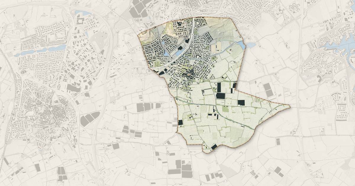 Portrait cartographique de Latour-Bas-Elne : relief, eau, forêts, bâti et voies, calculés à partir des données de l'IGN