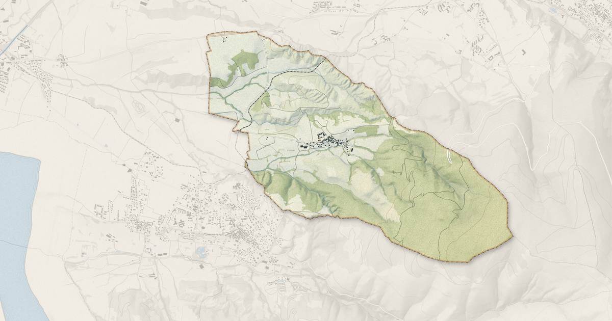 Portrait cartographique de Nahuja : relief, eau, forêts, bâti et voies, calculés à partir des données de l'IGN