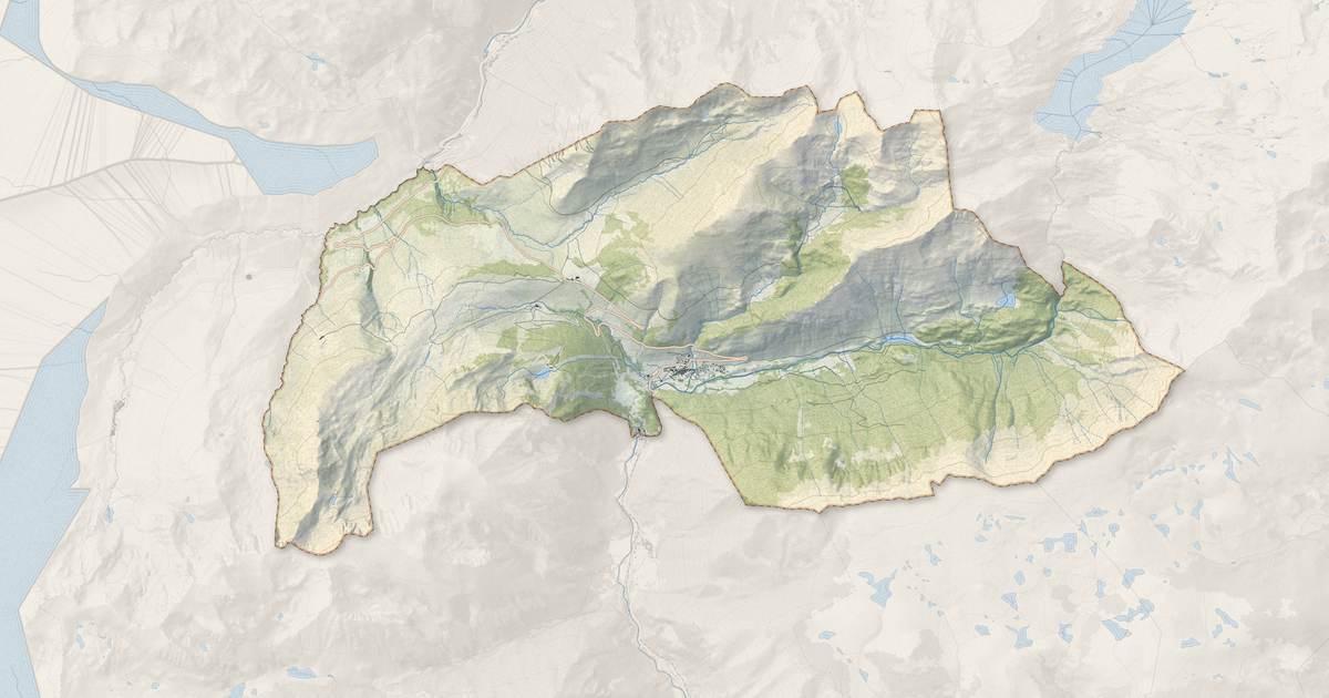 Portrait cartographique de Porté-Puymorens : relief, eau, forêts, bâti et voies, calculés à partir des données de l'IGN