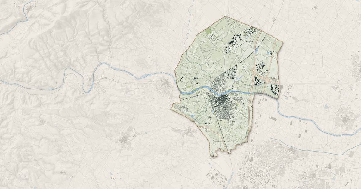 Portrait cartographique de Rivesaltes : relief, eau, forêts, bâti et voies, calculés à partir des données de l'IGN
