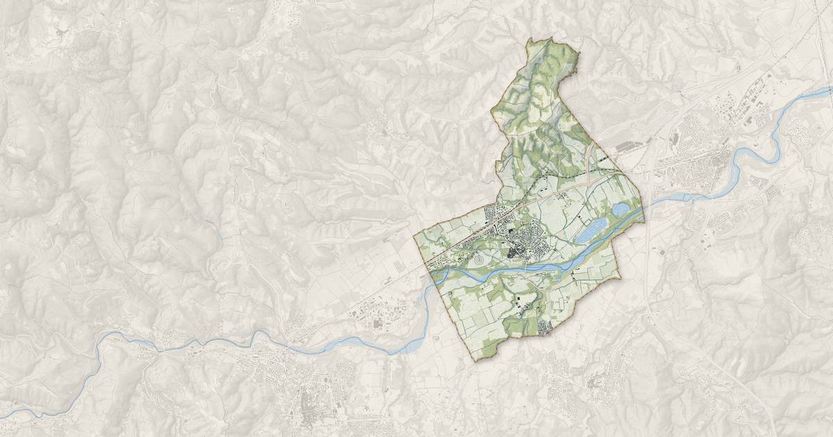 Portrait cartographique de Saint-Jean-Pla-de-Corts : relief, eau, forêts, bâti et voies, calculés à partir des données de l'IGN