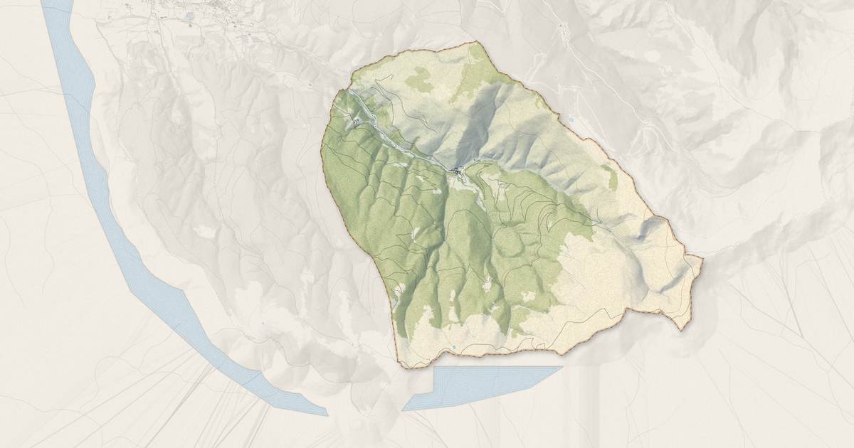 Portrait cartographique de Valcebollère : relief, eau, forêts, bâti et voies, calculés à partir des données de l'IGN