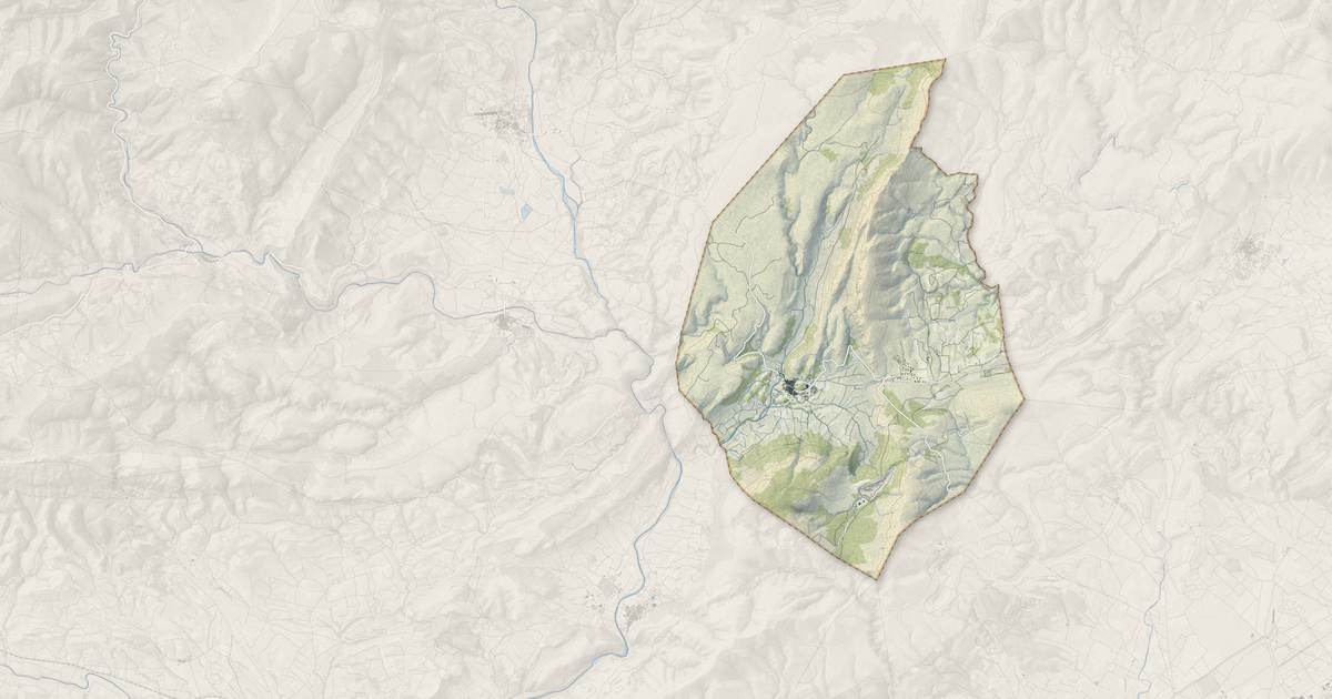 Portrait cartographique de Vingrau : relief, eau, forêts, bâti et voies, calculés à partir des données de l'IGN
