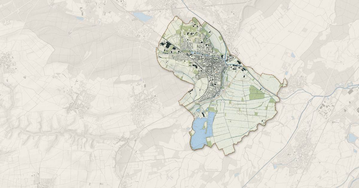 Portrait cartographique de Bischwiller : relief, eau, forêts, bâti et voies, calculés à partir des données de l'IGN