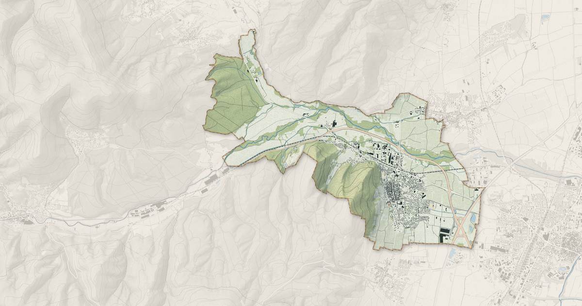 Portrait cartographique de Châtenois : relief, eau, forêts, bâti et voies, calculés à partir des données de l'IGN