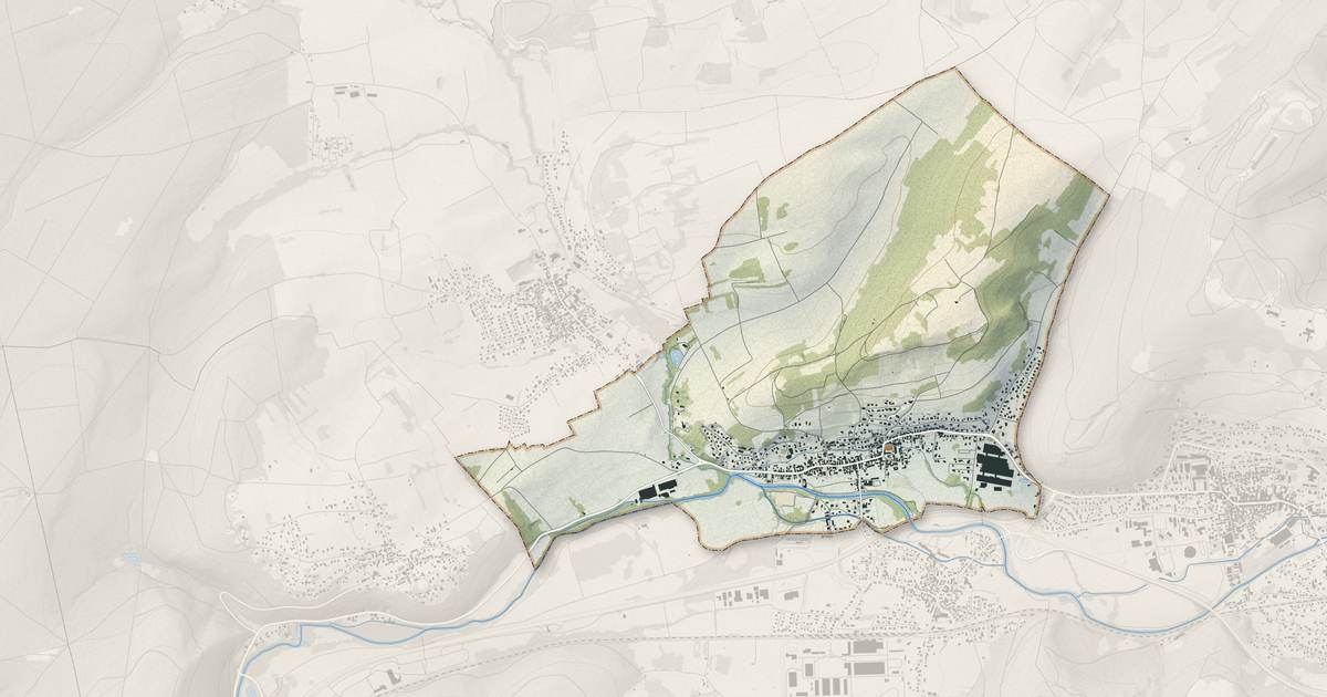 Portrait cartographique de Dinsheim-sur-Bruche : relief, eau, forêts, bâti et voies, calculés à partir des données de l'IGN