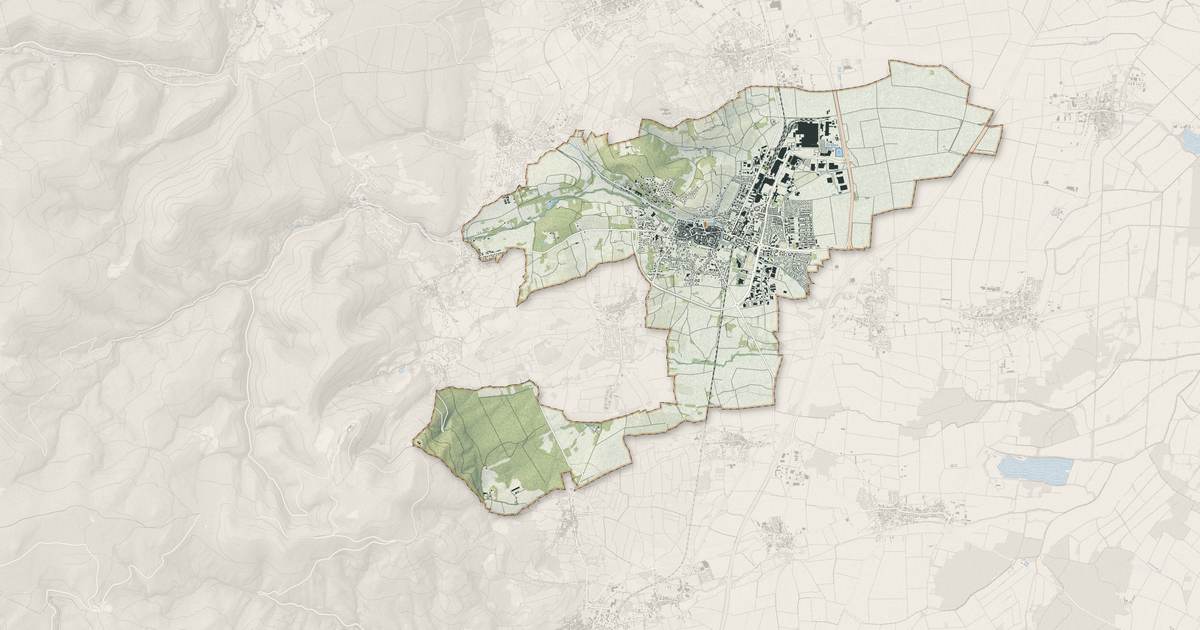 Portrait cartographique de Obernai : relief, eau, forêts, bâti et voies, calculés à partir des données de l'IGN