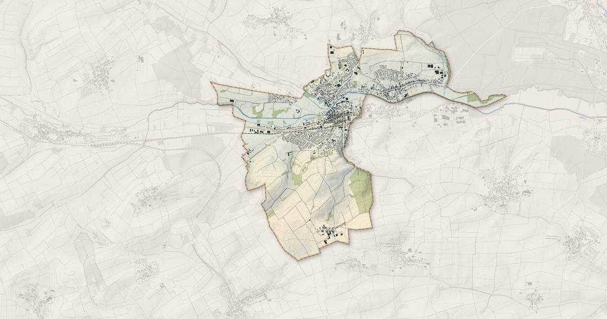 Portrait cartographique de Val-de-Moder : relief, eau, forêts, bâti et voies, calculés à partir des données de l'IGN