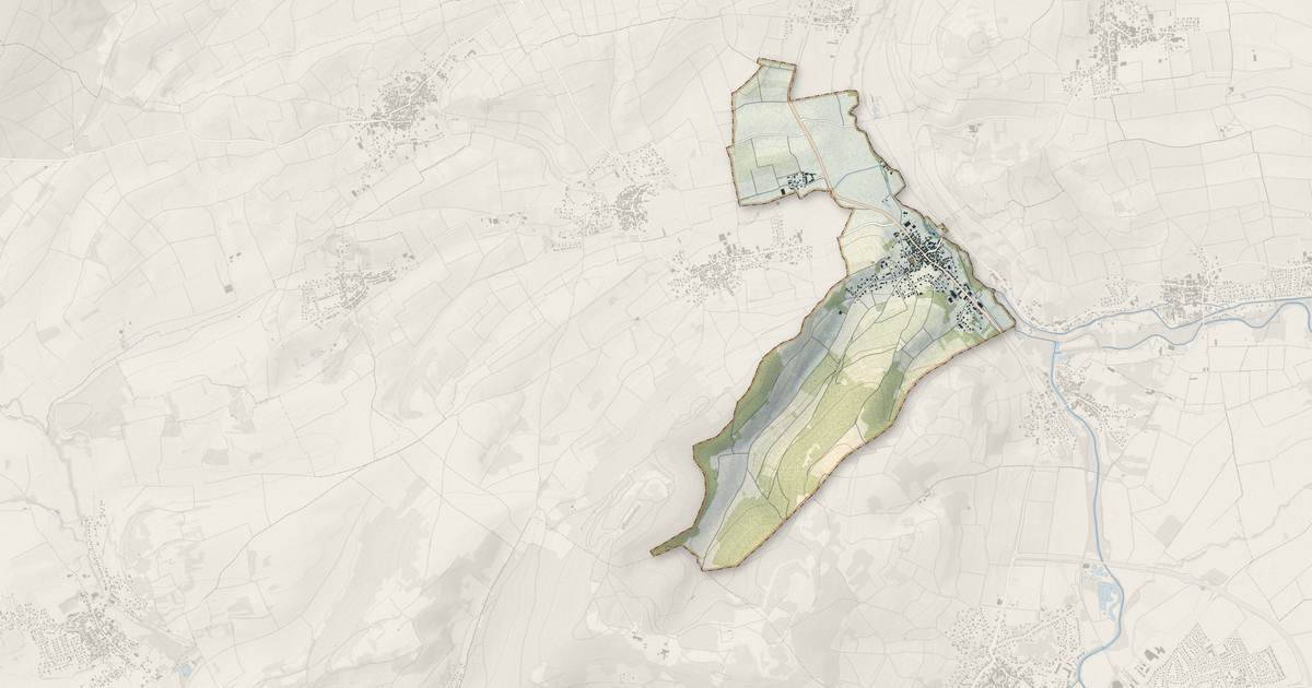 Portrait cartographique de Soultz-les-Bains : relief, eau, forêts, bâti et voies, calculés à partir des données de l'IGN