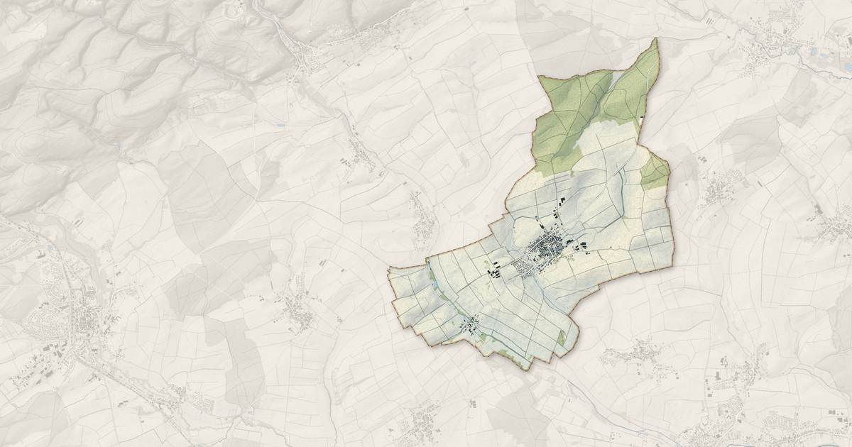Portrait cartographique de Uhrwiller : relief, eau, forêts, bâti et voies, calculés à partir des données de l'IGN