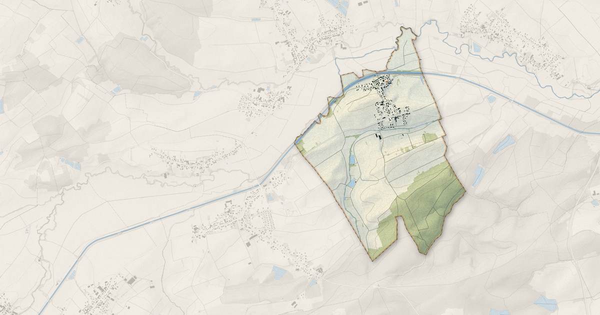 Portrait cartographique de Eglingen : relief, eau, forêts, bâti et voies, calculés à partir des données de l'IGN
