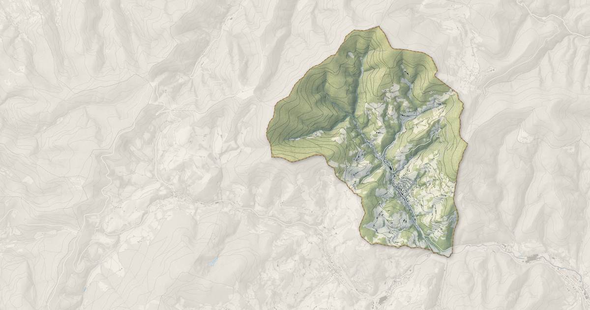 Portrait cartographique de Fréland : relief, eau, forêts, bâti et voies, calculés à partir des données de l'IGN