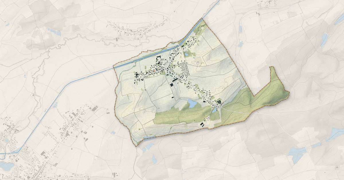 Portrait cartographique de Hagenbach : relief, eau, forêts, bâti et voies, calculés à partir des données de l'IGN