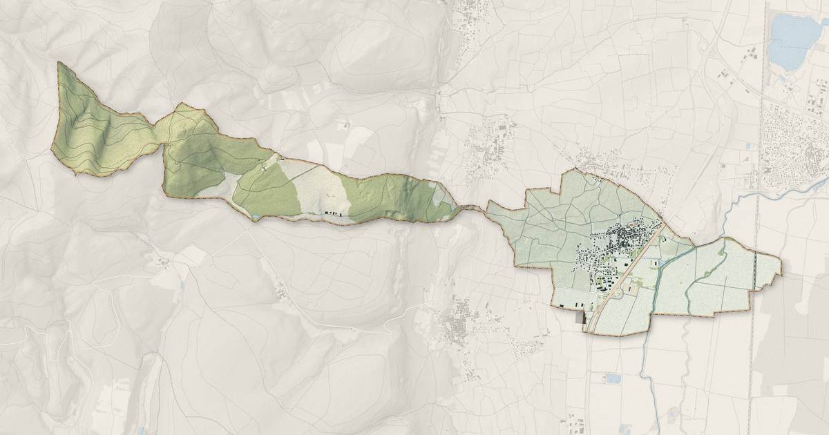Portrait cartographique de Hattstatt : relief, eau, forêts, bâti et voies, calculés à partir des données de l'IGN