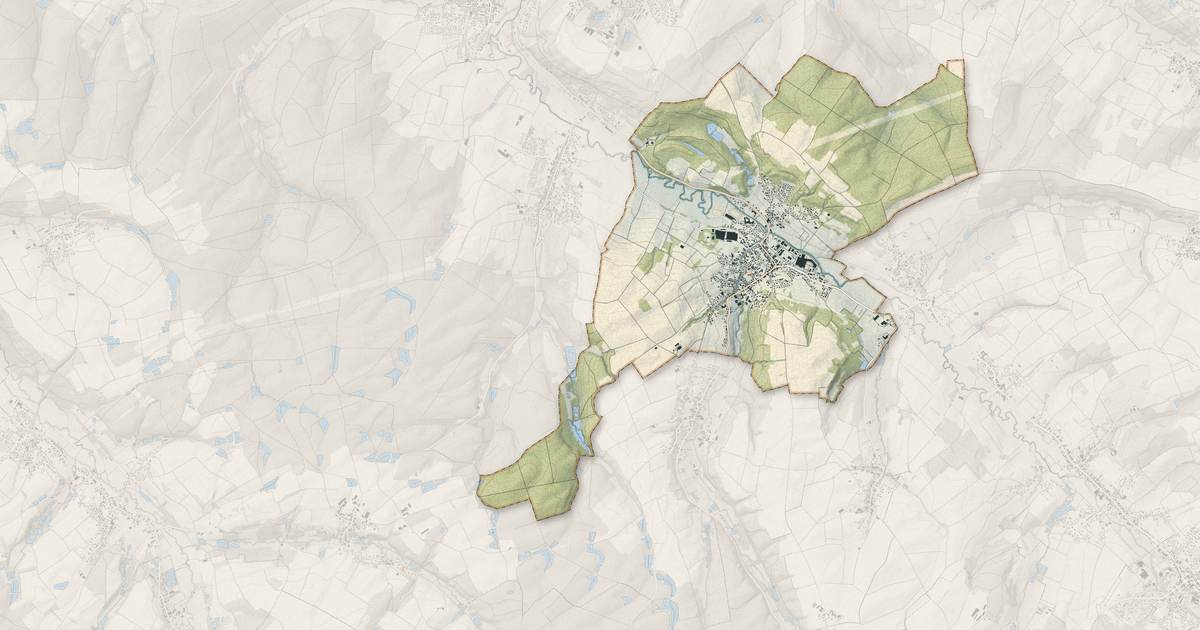Portrait cartographique de Hirsingue : relief, eau, forêts, bâti et voies, calculés à partir des données de l'IGN