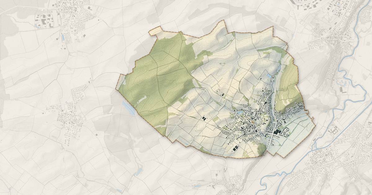 Portrait cartographique de Hochstatt : relief, eau, forêts, bâti et voies, calculés à partir des données de l'IGN