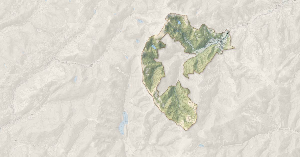 Portrait cartographique de Metzeral : relief, eau, forêts, bâti et voies, calculés à partir des données de l'IGN