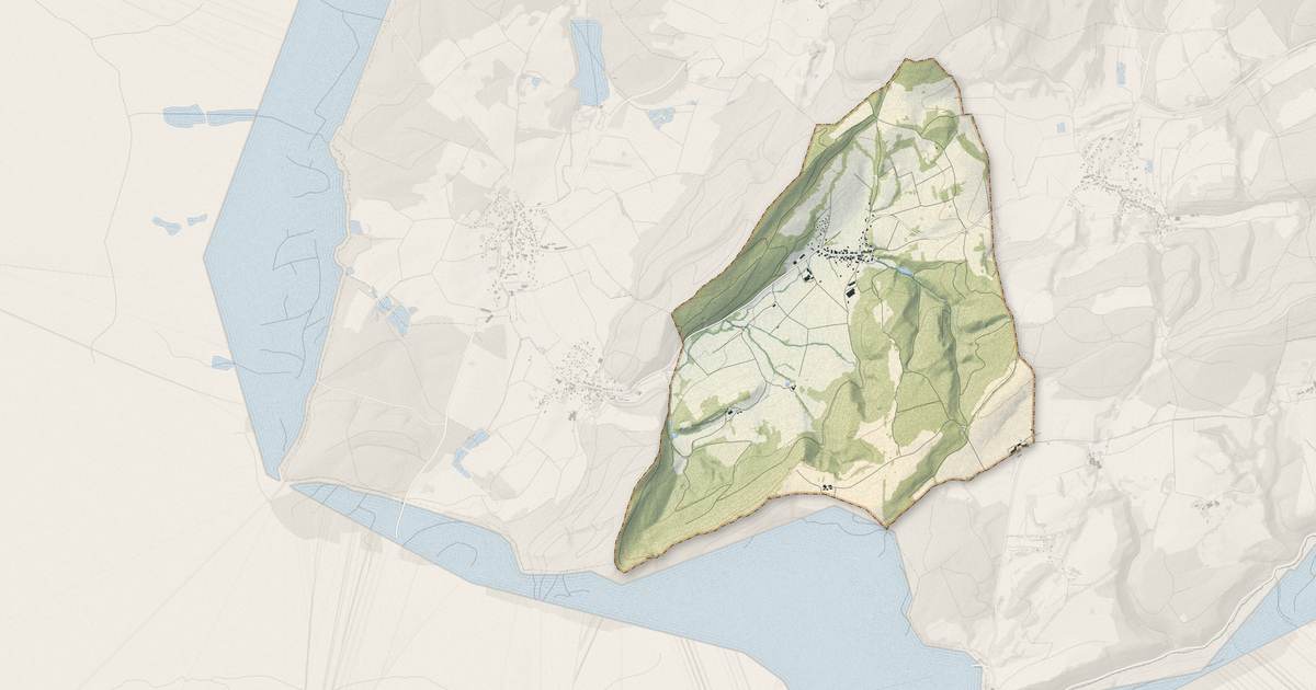 Portrait cartographique de Oberlarg : relief, eau, forêts, bâti et voies, calculés à partir des données de l'IGN