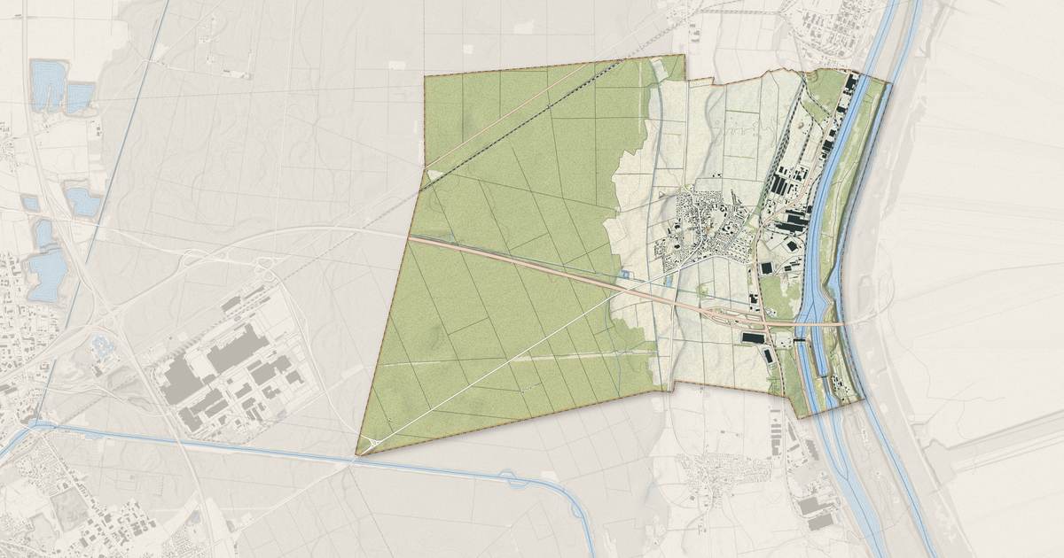 Portrait cartographique de Ottmarsheim : relief, eau, forêts, bâti et voies, calculés à partir des données de l'IGN