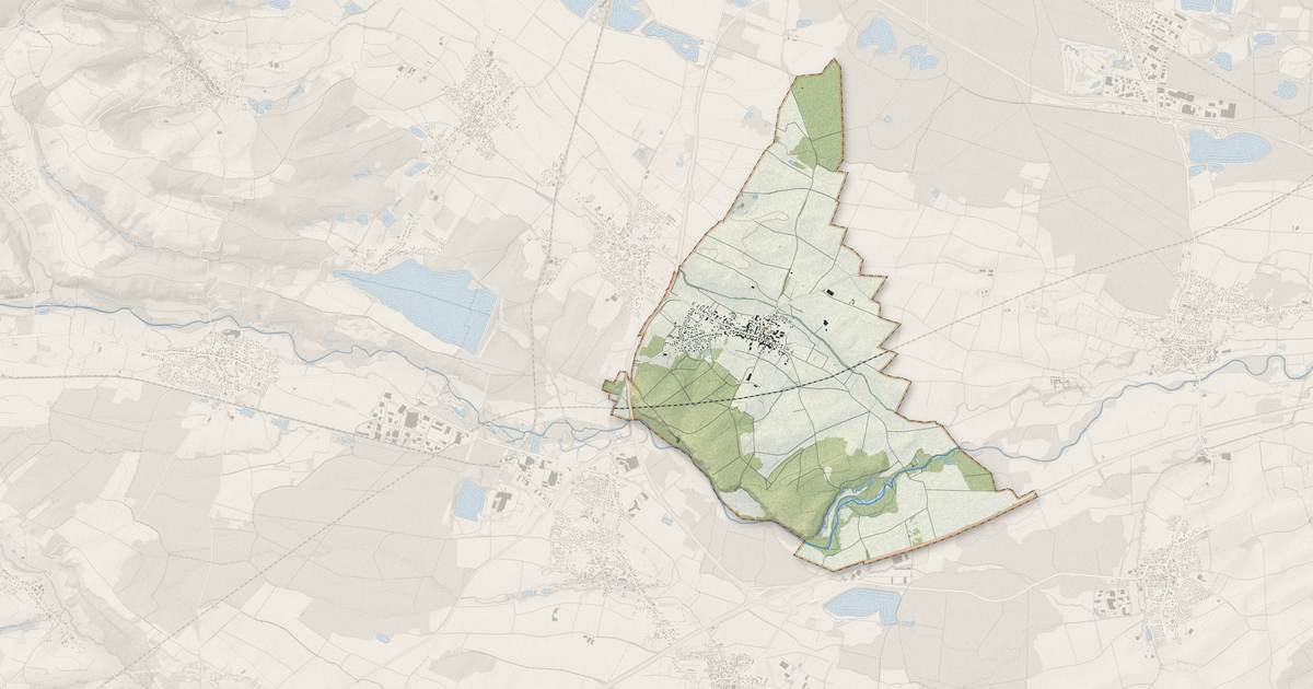 Portrait cartographique de Schweighouse-Thann : relief, eau, forêts, bâti et voies, calculés à partir des données de l'IGN