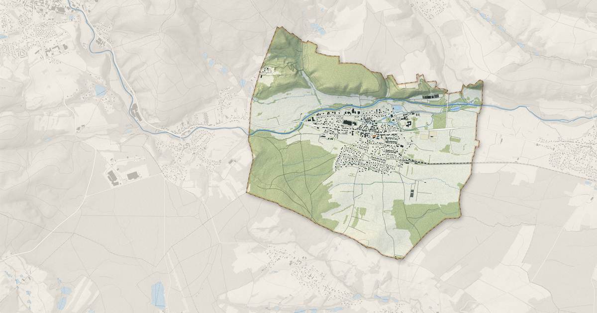Portrait cartographique de Sentheim : relief, eau, forêts, bâti et voies, calculés à partir des données de l'IGN