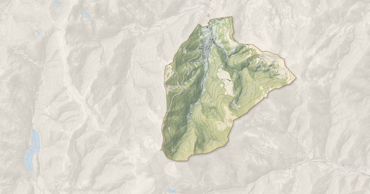 Portrait cartographique de Sondernach : relief, eau, forêts, bâti et voies, calculés à partir des données de l'IGN