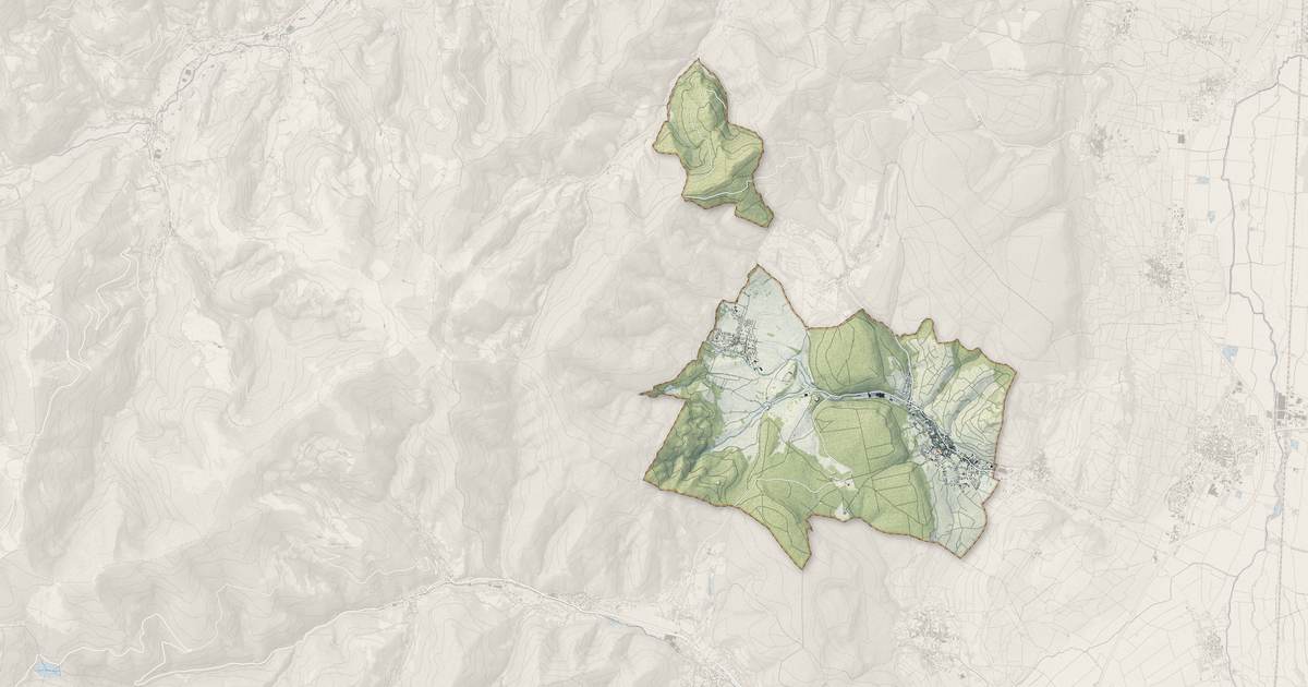 Portrait cartographique de Soultzmatt : relief, eau, forêts, bâti et voies, calculés à partir des données de l'IGN