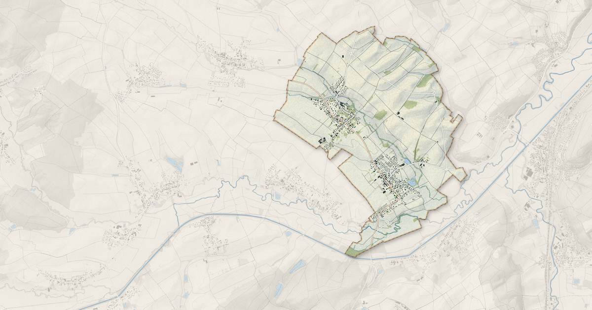 Portrait cartographique de Spechbach : relief, eau, forêts, bâti et voies, calculés à partir des données de l'IGN