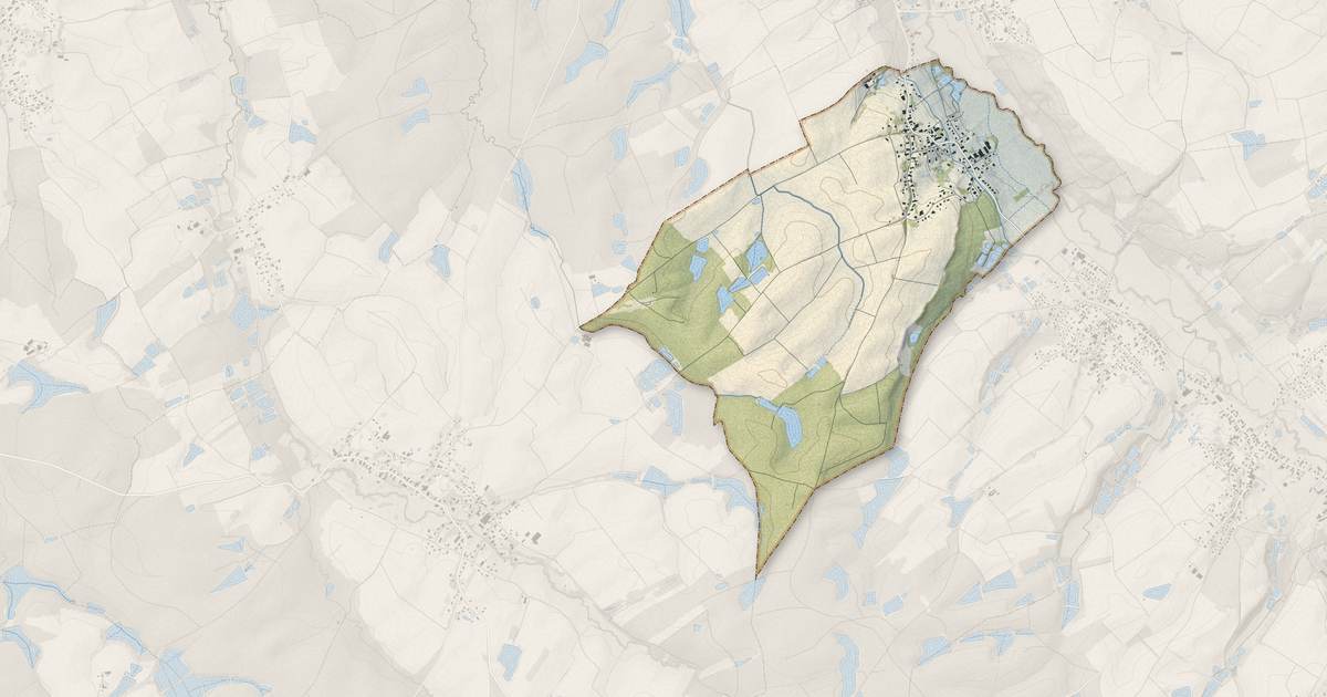 Portrait cartographique de Strueth : relief, eau, forêts, bâti et voies, calculés à partir des données de l'IGN