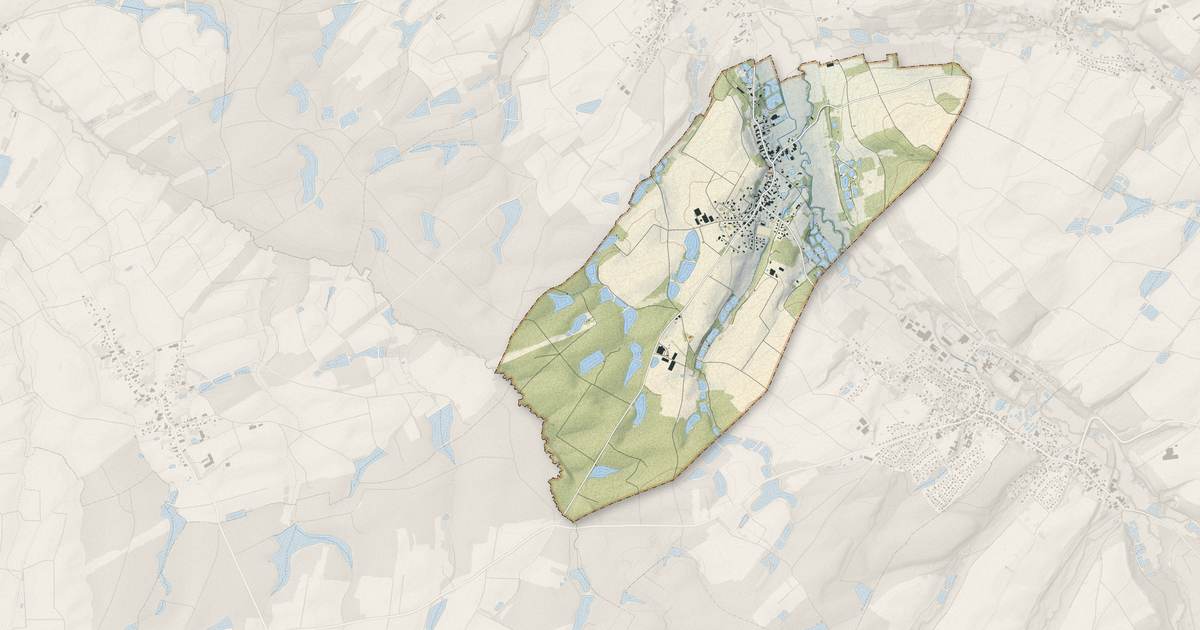Portrait cartographique de Ueberstrass : relief, eau, forêts, bâti et voies, calculés à partir des données de l'IGN