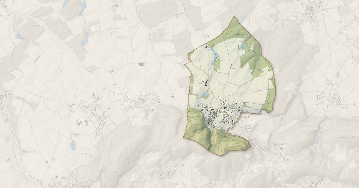 Portrait cartographique de Vieux-Ferrette : relief, eau, forêts, bâti et voies, calculés à partir des données de l'IGN