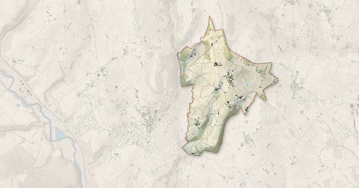 Portrait cartographique de Moiré : relief, eau, forêts, bâti et voies, calculés à partir des données de l'IGN