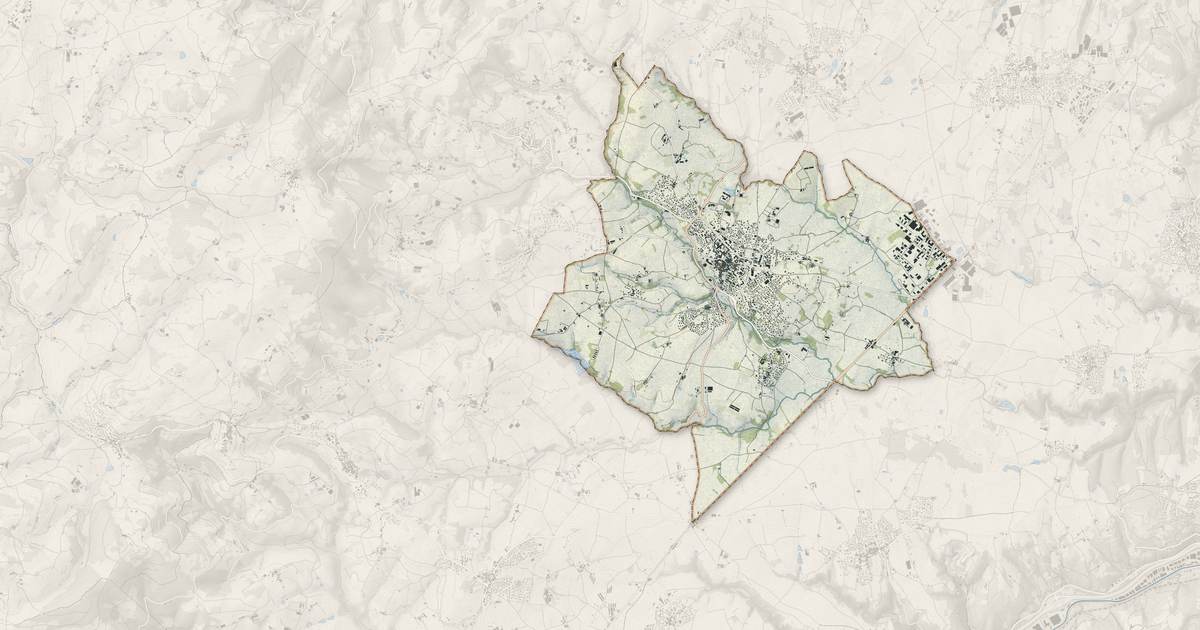 Portrait cartographique de Mornant : relief, eau, forêts, bâti et voies, calculés à partir des données de l'IGN