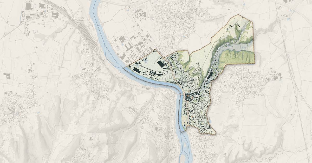Portrait cartographique de Neuville-sur-Saône : relief, eau, forêts, bâti et voies, calculés à partir des données de l'IGN