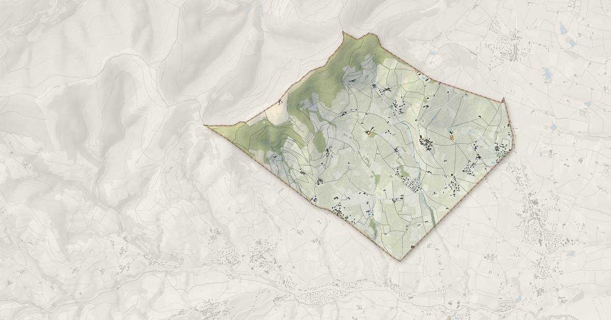 Portrait cartographique de Saint-Étienne-la-Varenne : relief, eau, forêts, bâti et voies, calculés à partir des données de l'IGN