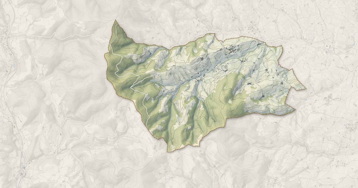 Portrait cartographique de Vaux-en-Beaujolais : relief, eau, forêts, bâti et voies, calculés à partir des données de l'IGN