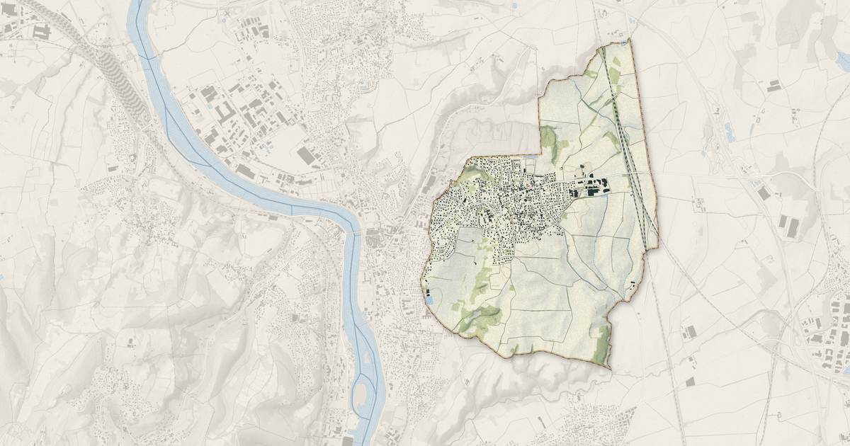 Portrait cartographique de Montanay : relief, eau, forêts, bâti et voies, calculés à partir des données de l'IGN