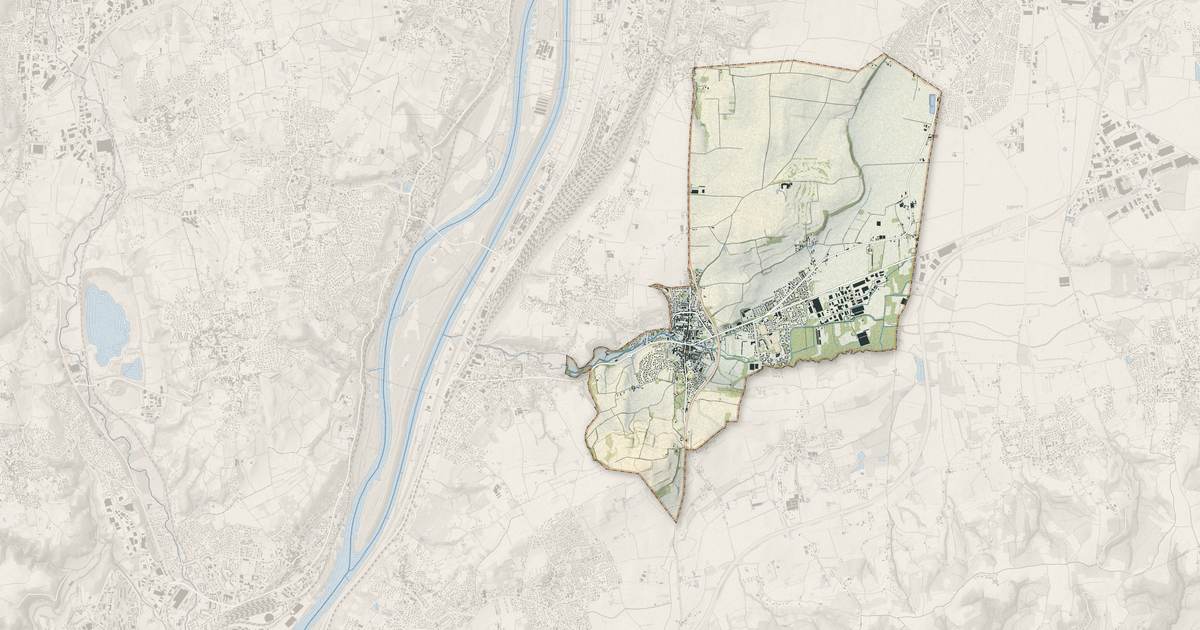 Portrait cartographique de Saint-Symphorien-d'Ozon : relief, eau, forêts, bâti et voies, calculés à partir des données de l'IGN