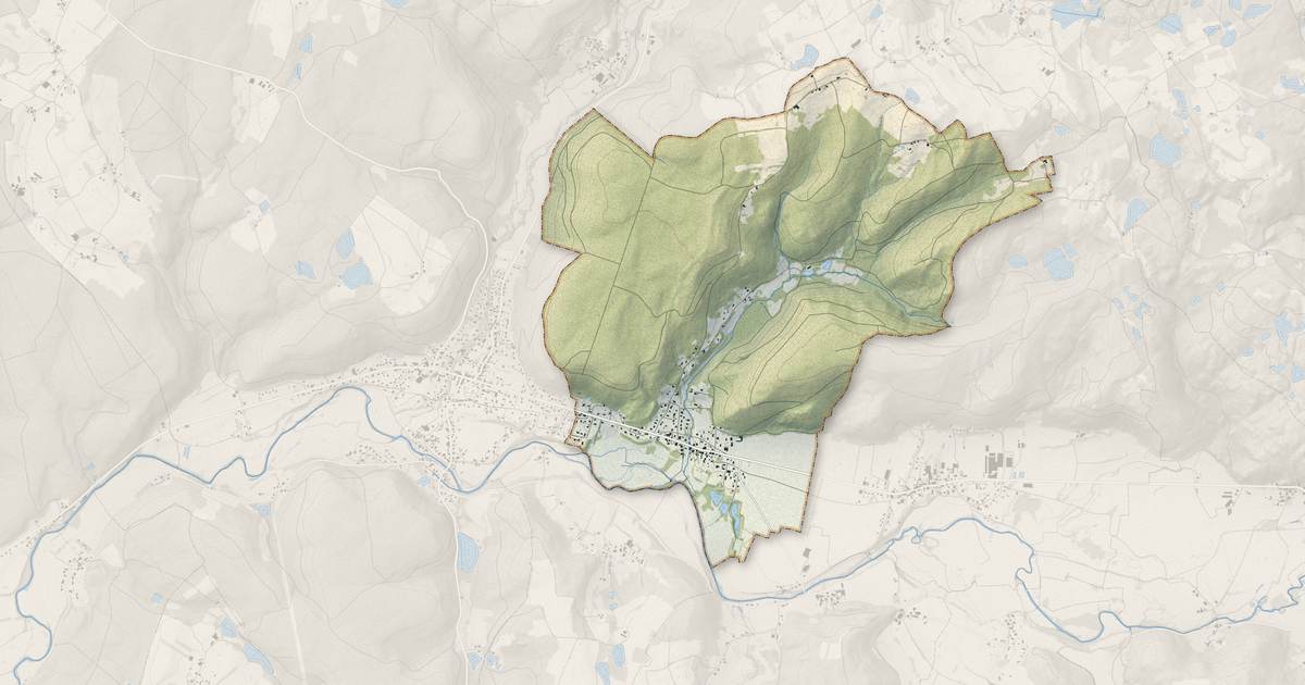 Portrait cartographique de Amage : relief, eau, forêts, bâti et voies, calculés à partir des données de l'IGN