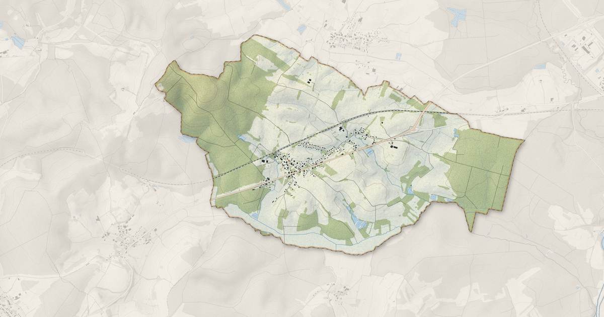 Portrait cartographique de Amblans-et-Velotte : relief, eau, forêts, bâti et voies, calculés à partir des données de l'IGN