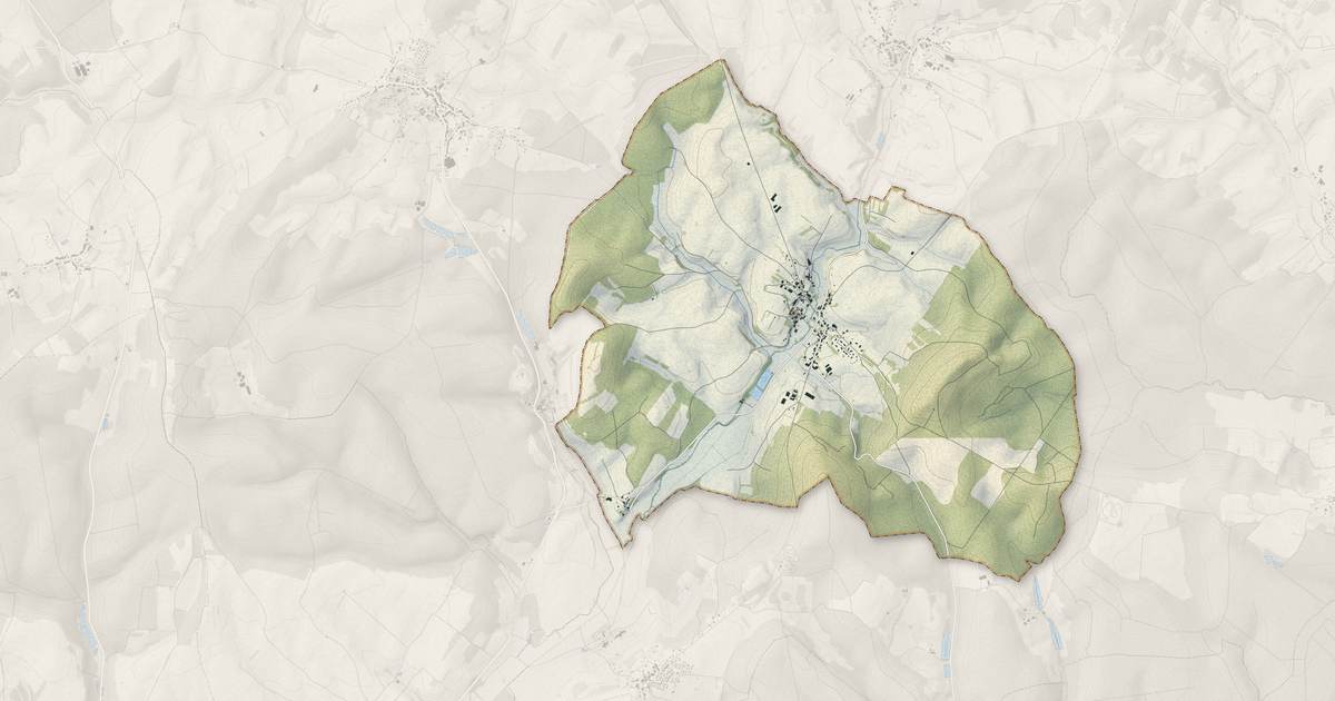 Portrait cartographique de Anchenoncourt-et-Chazel : relief, eau, forêts, bâti et voies, calculés à partir des données de l'IGN